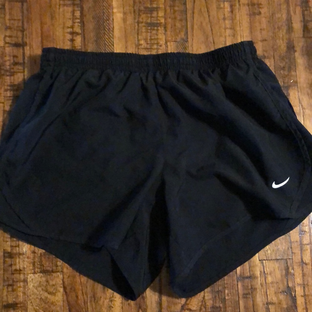 Black Nike shorts